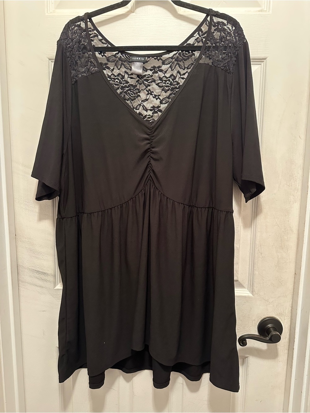 torrid Black Lace Yoke V-Neck Peplum Tunic Top